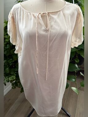 LC Lauren Conrad Cream Tie-Neck Peasant Blouse- new with tags